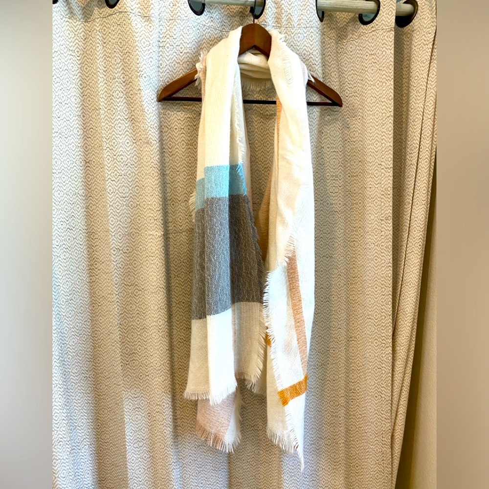 LC Shawl or Reboso for Fall
